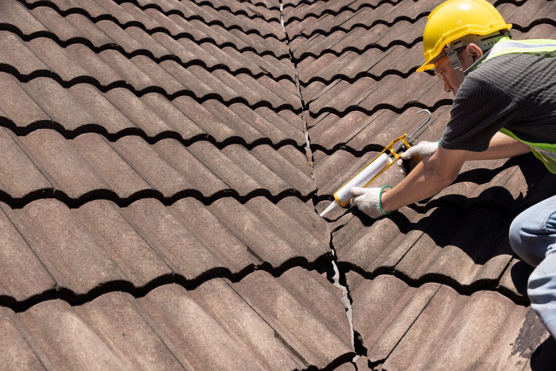 An image of Roof Repair Services in Lakewood, CA